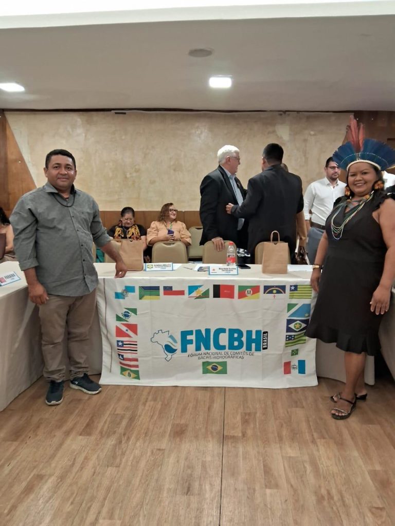 Lideranças Indígenas Tremembé de Queimadas do CBH Acaraú participam do Encontro do Fórum Nacional de Comitês de Bacias em Fortaleza CE
